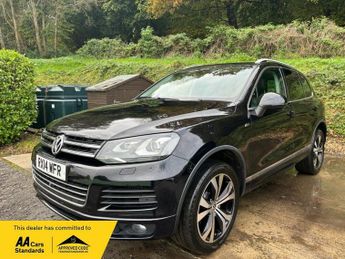 Volkswagen Touareg 3.0 TDI V6 BlueMotion Tech R-Line SUV 5dr Diesel Tiptronic 4WD E