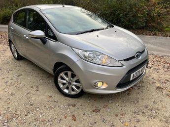 Ford Fiesta 1.4 Zetec Hatchback 5dr Petrol Manual (133 g/km, 94 bhp)