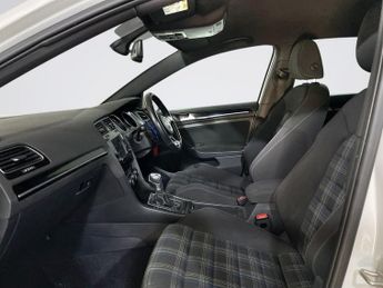 VOLKSWAGEN GOLF 1.4 TSI GTE Hatchback 5dr Petrol Plug-in Hybrid DSG Euro 6 (s/s)