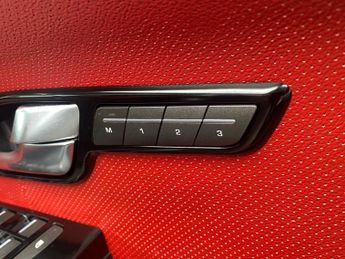 LAND ROVER RANGE ROVER EVOQUE 2.2 SD4 Dynamic SUV 5dr Diesel Auto 4WD Euro 5 (190 ps)