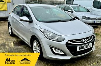 Hyundai I30 1.6 CRDi Blue Drive Active Hatchback 5dr Diesel Manual Euro 5 (s