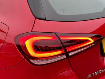 MERCEDES-BENZ A-CLASS 1.5 A180d Sport (Executive) Hatchback 5dr Diesel 7G-DCT Euro 6 (