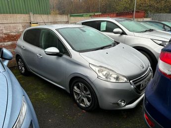 Peugeot 208 1.6 VTi Allure Hatchback 5dr Petrol Auto Euro 5 (120 ps)