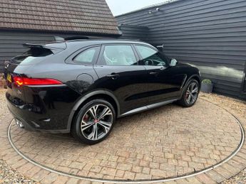 JAGUAR F-PACE 5.0 V8 SVR SUV 5dr Petrol Quickshift AWD Euro 6 (s/s) (550 ps)