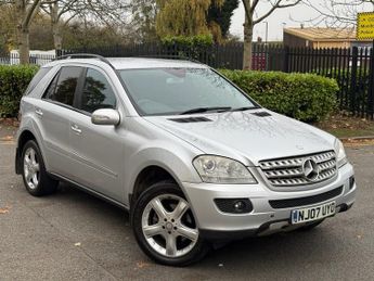 Mercedes M Class 3.0 ML280 CDI Sport SUV 5dr Diesel Automatic (260 g/km, 190 bhp)