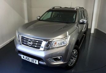 Nissan Navara 2.3 dCi Tekna Pickup Double Cab-1 OWNER FROM NEW-SUNROOF-HEATED 