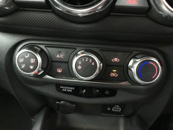 NISSAN JUKE 1.0 DIG-T Acenta SUV 5dr Petrol DCT Auto Euro 6 (s/s) (114 ps)