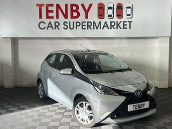 Toyota AYGO 1.0 VVT-i x-play Hatchback 5dr Petrol Manual Euro 6 (68 ps)