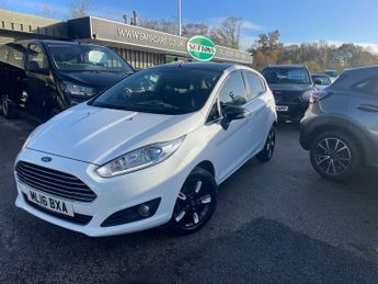 Ford Fiesta 1.25 Zetec White Edition Hatchback 5dr Petrol Manual Euro 6 (82 