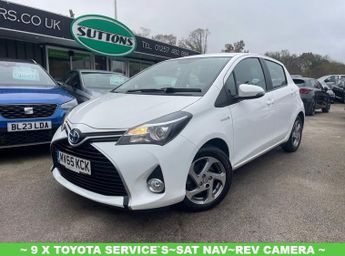 Toyota Yaris 1.5 VVT-h Icon Hatchback 5dr Petrol Hybrid E-CVT Euro 6 (101 ps)