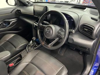 TOYOTA YARIS CROSS 1.5 VVT-h Premiere Edition SUV 5dr Petrol Hybrid E-CVT Euro 6 (s