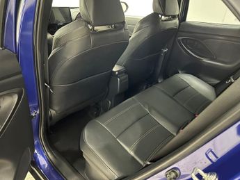 TOYOTA YARIS CROSS 1.5 VVT-h Premiere Edition SUV 5dr Petrol Hybrid E-CVT Euro 6 (s