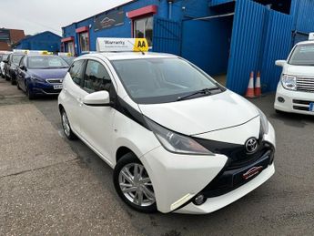 Toyota AYGO 1.0 VVT-i x-pression Hatchback 5dr Petrol Manual Euro 5 Euro 5 (