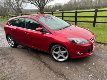 Ford Focus 1.0L TITANIUM NAVIGATOR 5d 124 BHP