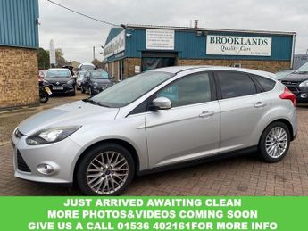 Ford Focus 1.6 Zetec Hatchback 5dr Petrol Manual Euro 5 (125 ps)