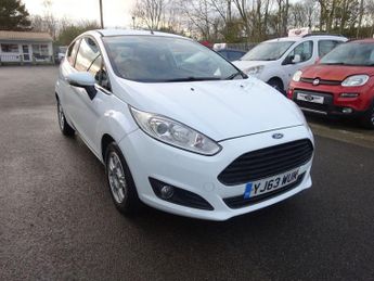 Ford Fiesta 1.6 TDCi ECOnetic Zetec Hatchback 3dr Diesel Manual Euro 5 (s/s)