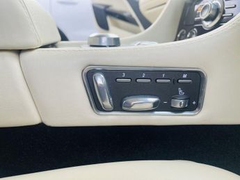 ASTON MARTIN RAPIDE S 6.0 V12 S Saloon 4dr Petrol T-TronicII Euro 5 (550 bhp)