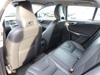 VOLVO V60 2.0 D3 SE Nav Estate 5dr Diesel Auto Euro 6 (s/s) (150 ps)