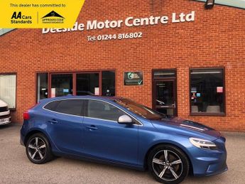 Volvo V40 2.0 T2 R-Design Hatchback 5dr Petrol Manual Euro 6 (s/s) (122 ps