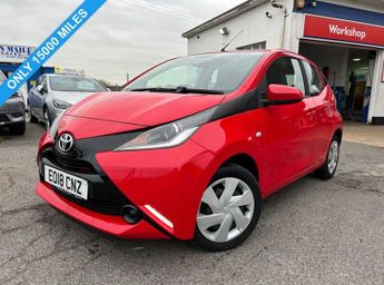 Toyota AYGO 1.0 VVT-i x-play Hatchback 5dr Petrol Manual Euro 6 (68 ps)