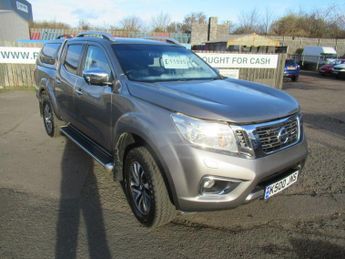 Nissan Navara 2.3 dCi Tekna Pickup Double Cab 4dr Diesel Manual 4WD Euro 6 (s/