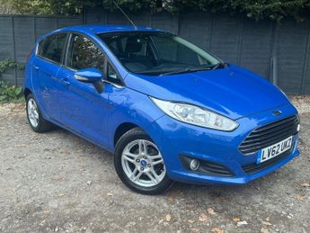 Ford Fiesta 1.6 Zetec Hatchback 5dr Petrol Powershift Euro 5 (105 ps)