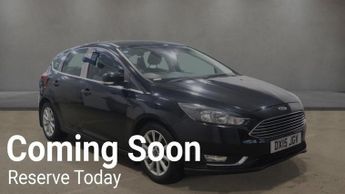 Ford Focus 1.6 Titanium Hatchback 5dr Petrol Powershift Euro 6 (125 ps)