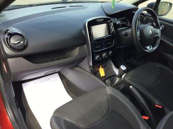 RENAULT CLIO 0.9 TCe Iconic Hatchback 5dr Petrol Manual Euro 6 (s/s) (75 ps)