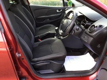 RENAULT CLIO 0.9 TCe Iconic Hatchback 5dr Petrol Manual Euro 6 (s/s) (75 ps)
