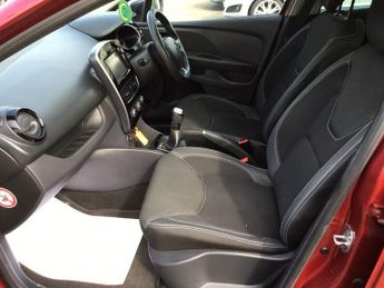 RENAULT CLIO 0.9 TCe Iconic Hatchback 5dr Petrol Manual Euro 6 (s/s) (75 ps)