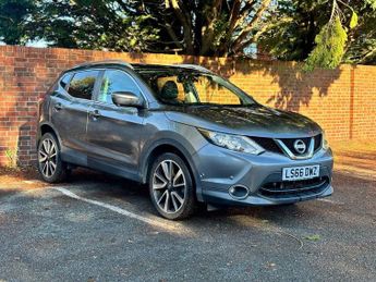 Nissan Qashqai 1.2 DIG-T Tekna SUV 5dr Petrol XTRON 2WD Euro 6 (s/s) (115 ps)