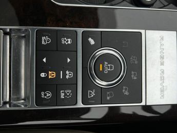 LAND ROVER RANGE ROVER 3.0 TD V6 Vogue SE SUV 5dr Diesel Auto 4WD Euro 6 (s/s) (258 ps)