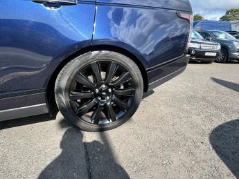 LAND ROVER RANGE ROVER 3.0 TD V6 Vogue SE SUV 5dr Diesel Auto 4WD Euro 6 (s/s) (258 ps)