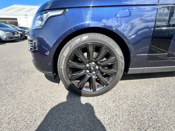 LAND ROVER RANGE ROVER 3.0 TD V6 Vogue SE SUV 5dr Diesel Auto 4WD Euro 6 (s/s) (258 ps)