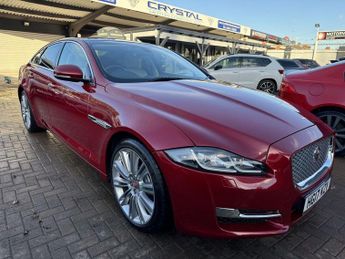 Jaguar XJ 3.0d V6 Portfolio Saloon 4dr Diesel Auto Euro 6 (s/s) (300 ps)