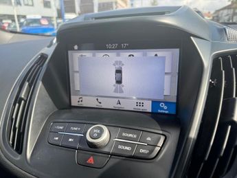 FORD KUGA 2.0 TDCi ST-Line SUV 5dr Diesel Powershift Euro 6 (120 ps)