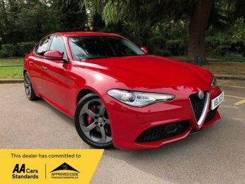 Alfa Romeo Giulia 2.0 TB VELOCE 4d AUTO 277 BHP