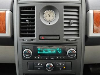 CHRYSLER GRAND VOYAGER 2.8 CRD Touring MPV 5dr Diesel Auto Euro 4 (161 bhp)