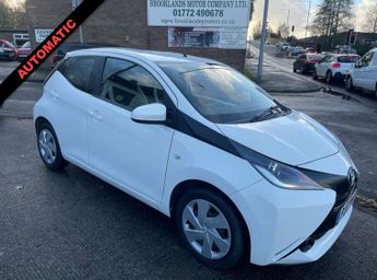 Toyota AYGO 1.0 VVT-i X PLAY 5DR X-SHIFT EURO 6