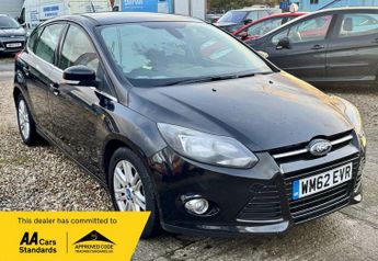 Ford Focus 1.6 Titanium Hatchback 5dr Petrol Powershift Euro 5 (125 ps)