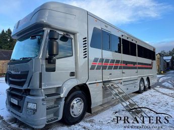  OAKLEY HORSEBOX Horse Transporter