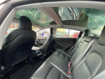 TESLA Model 3 (Dual Motor) Long Range Saloon 4dr Electric Auto 4WDE (346 ps)