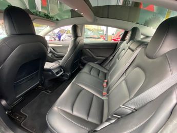 TESLA Model 3 (Dual Motor) Long Range Saloon 4dr Electric Auto 4WDE (346 ps)