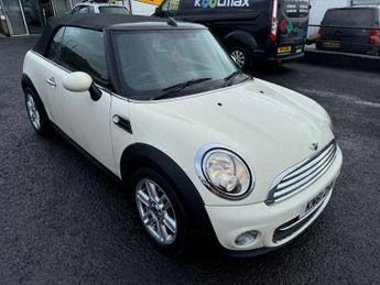 MINI Convertible 1.6 Cooper Convertible 2dr Petrol Steptronic Euro 5 (122 ps)