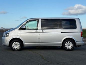VOLKSWAGEN TRANSPORTER SHUTTLE (WAV) 2.0 TD T30 SE  Minibus 4dr Diesel DSG L1 H1 