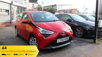 Toyota AYGO 1.0 VVT-i x-play Hatchback 5dr Petrol x-shift Euro 6 (71 ps)