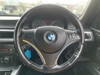 BMW 3 SERIES 2.0 320d SE Convertible 2dr Diesel Steptronic Euro 5 (184 ps)