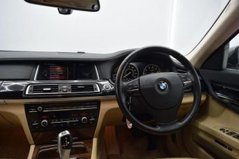 BMW 7 SERIES 3.0 740i SE Saloon 4dr Petrol Auto Euro 5 (s/s) (320 ps)