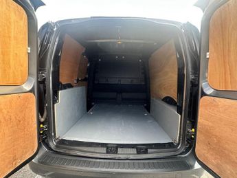 VOLKSWAGEN CADDY 2.0 TDI C20 Commerce Plus Panel Van 5dr Diesel DSG SWB Euro 6 (s
