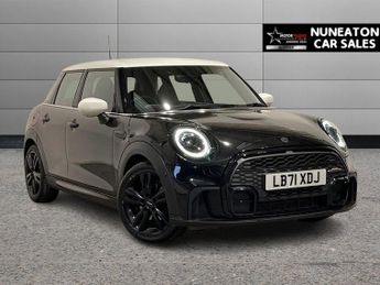 MINI Hatch 1.5 Cooper Sport Hatchback 5dr Petrol Manual Euro 6 (s/s) (136 p